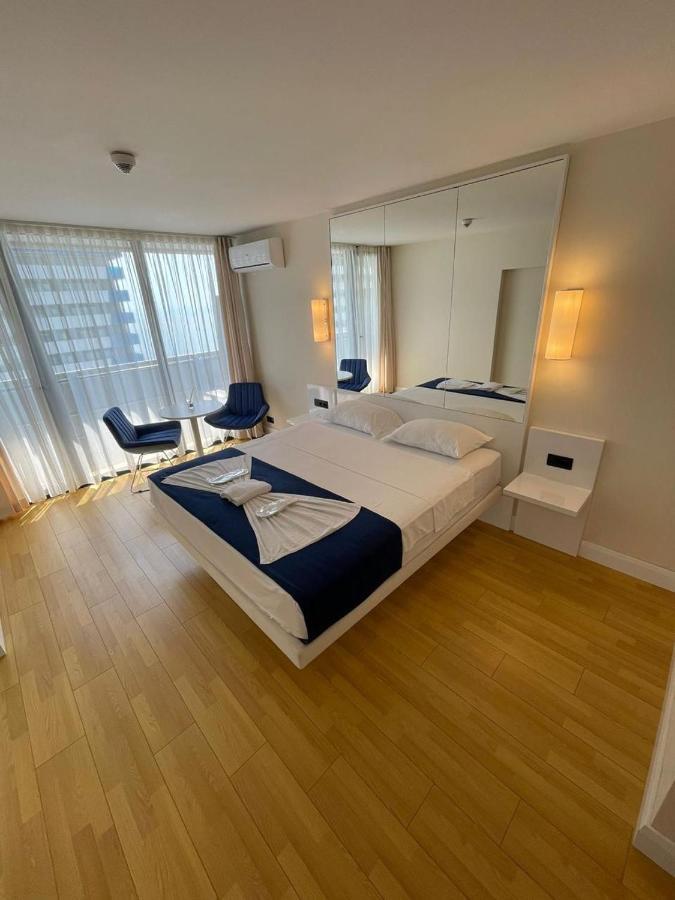 Orbi City Batumi Aparthotel Екстер'єр фото