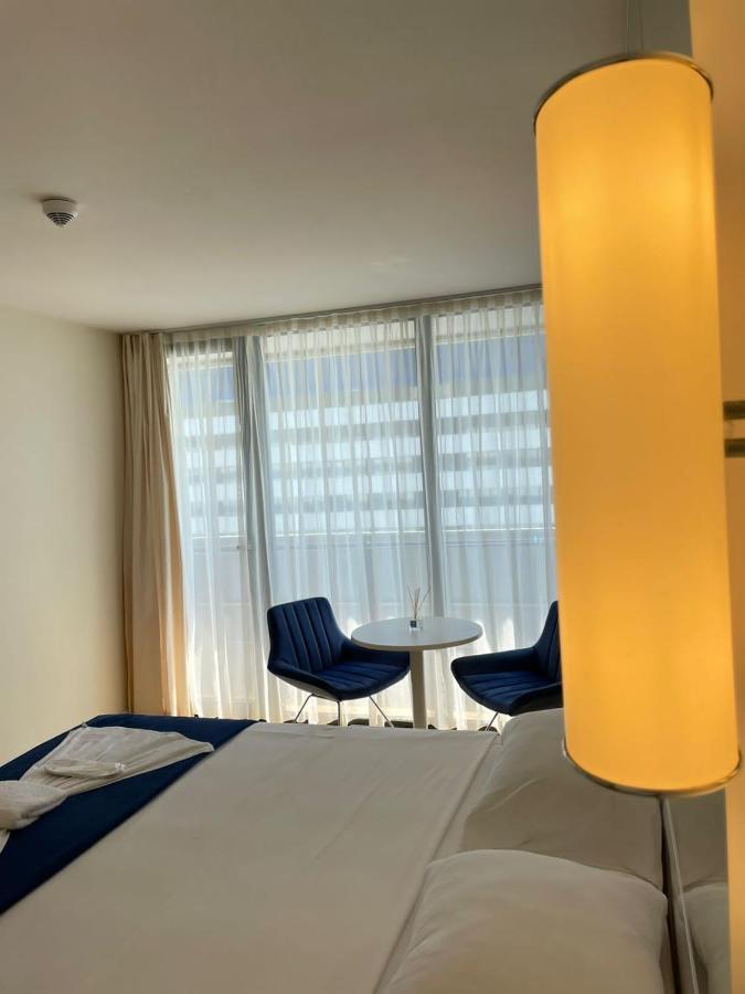 Orbi City Batumi Aparthotel Екстер'єр фото