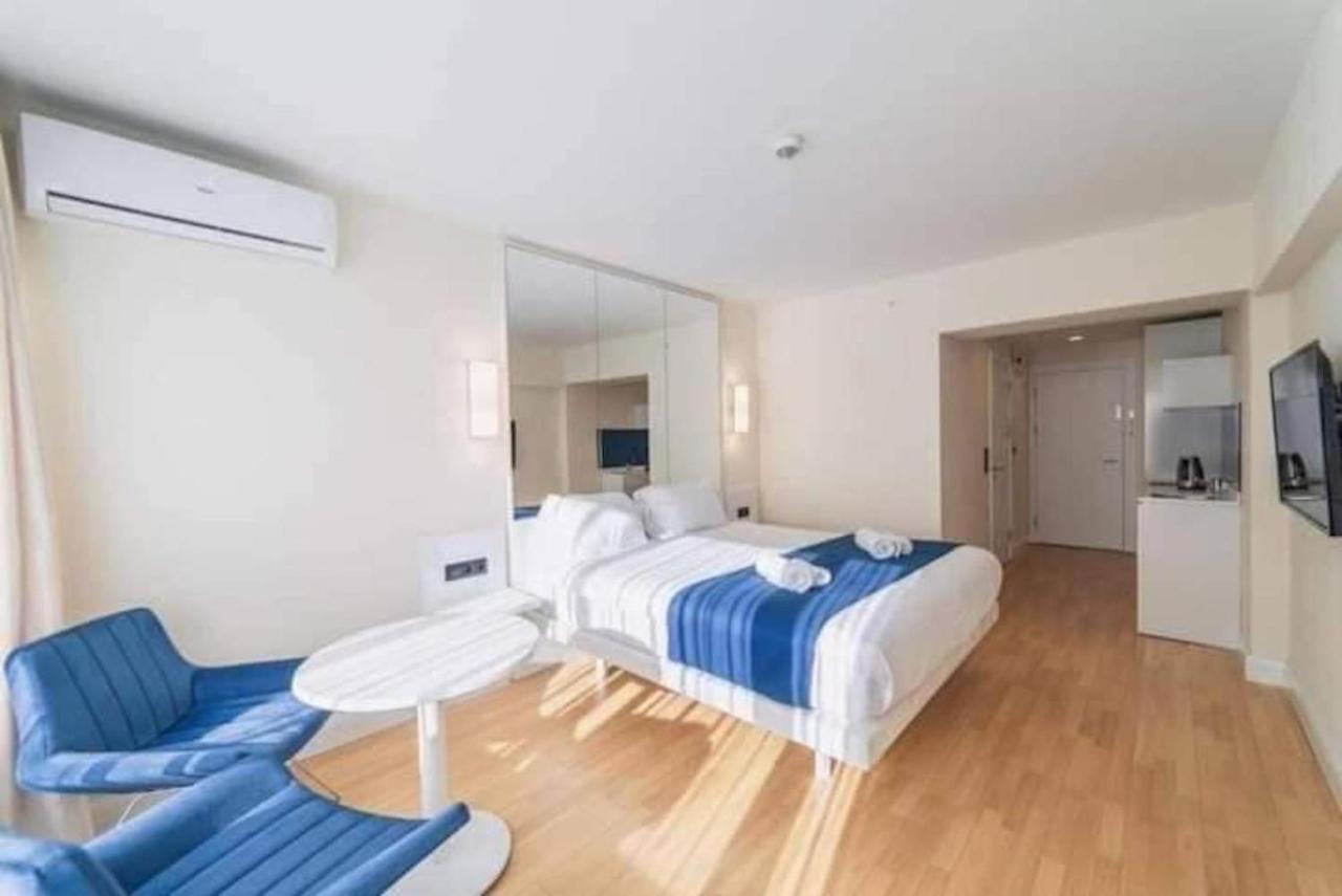 Orbi City Batumi Aparthotel Екстер'єр фото
