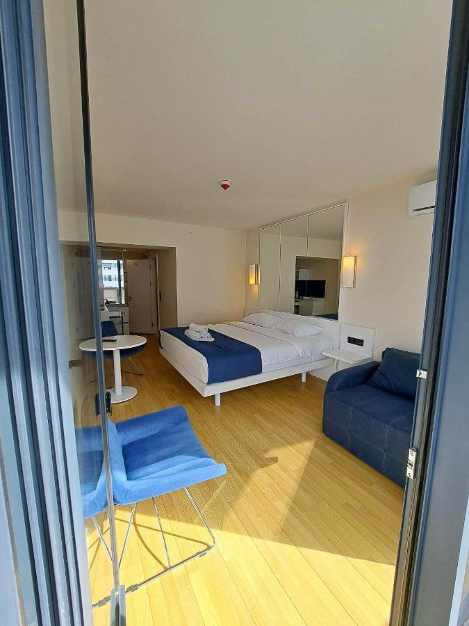 Orbi City Batumi Aparthotel Екстер'єр фото