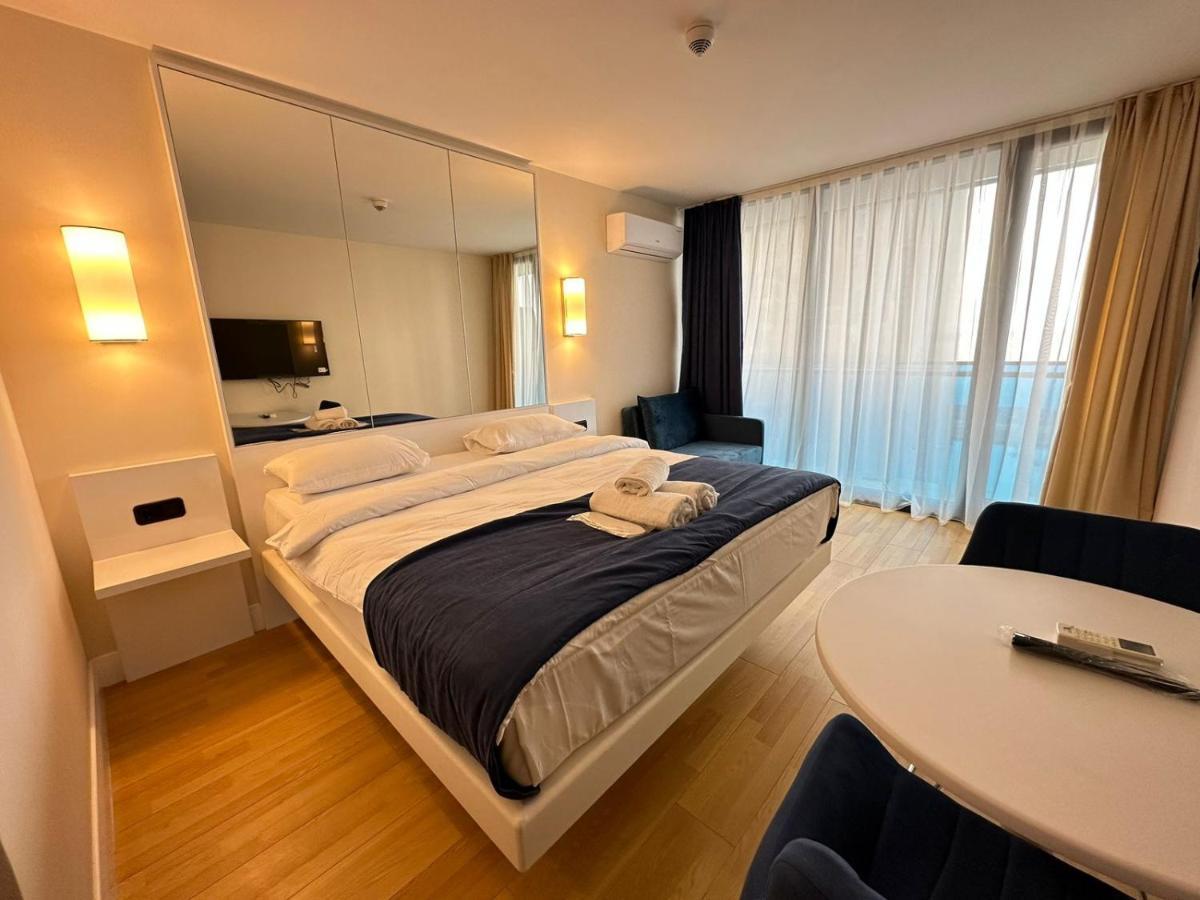 Orbi City Batumi Aparthotel Екстер'єр фото